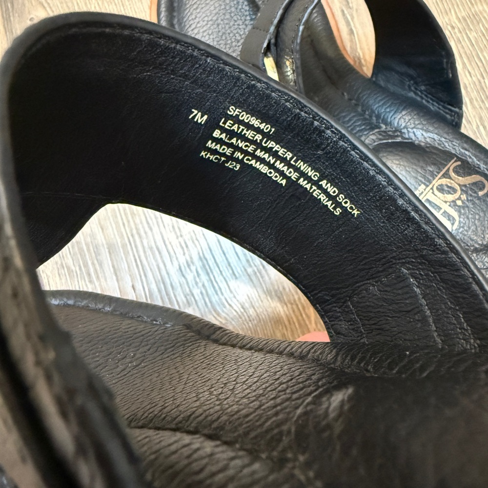 Sofft Fernanda black leather slide sandal size 7 - Picture 2 of 7